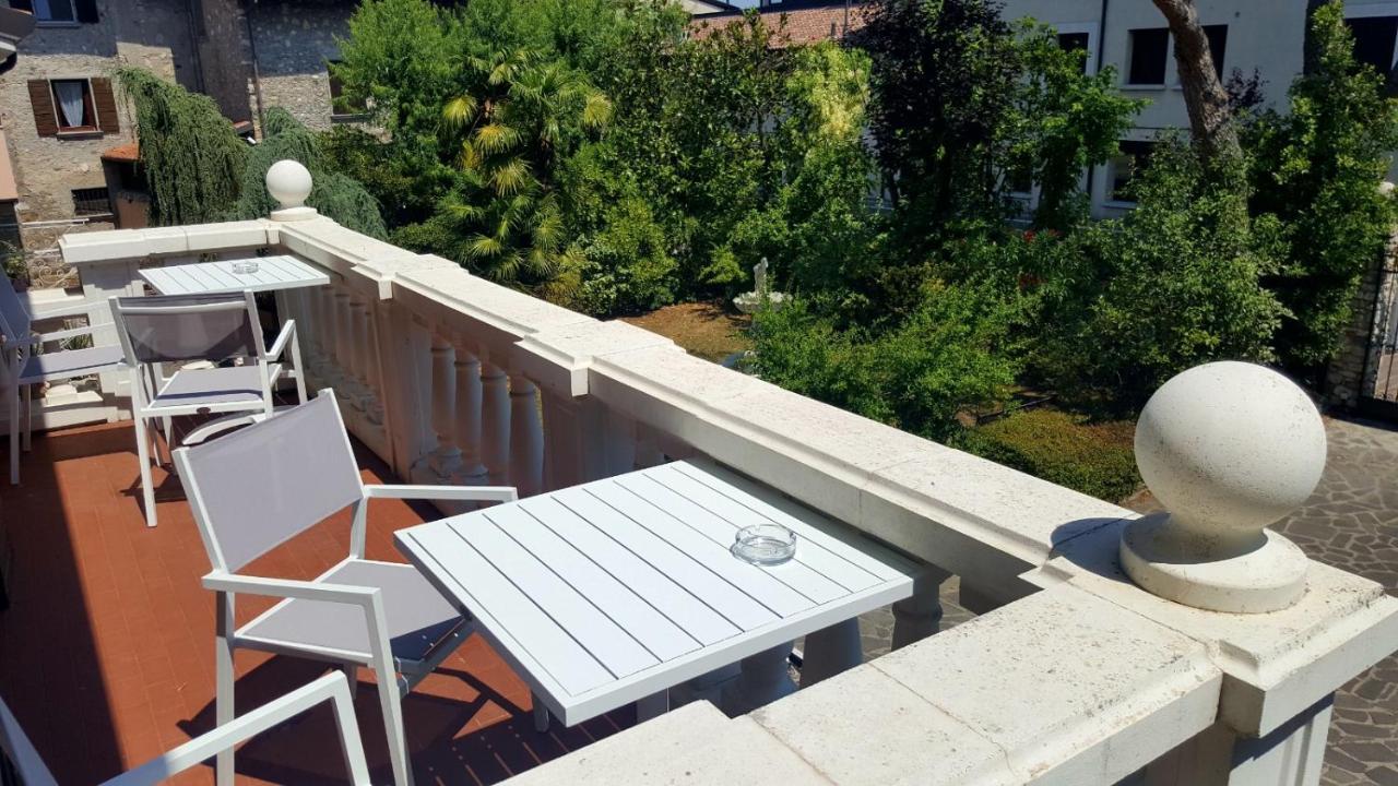 Moniga del Garda B&B Villa Fiorini מראה חיצוני תמונה