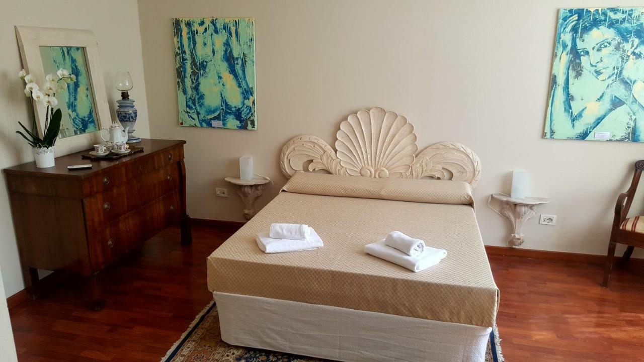 Moniga del Garda B&B Villa Fiorini מראה חיצוני תמונה
