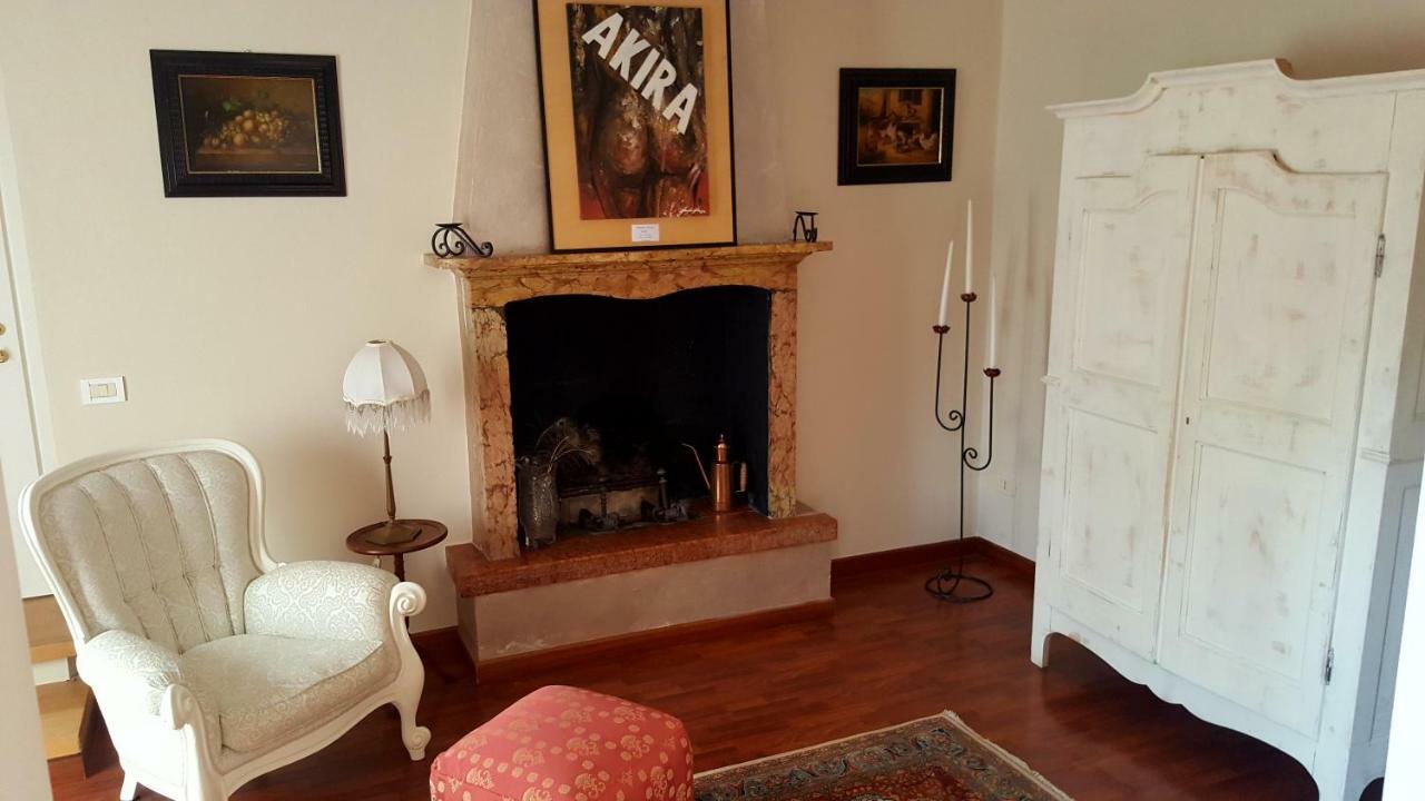 Moniga del Garda B&B Villa Fiorini מראה חיצוני תמונה