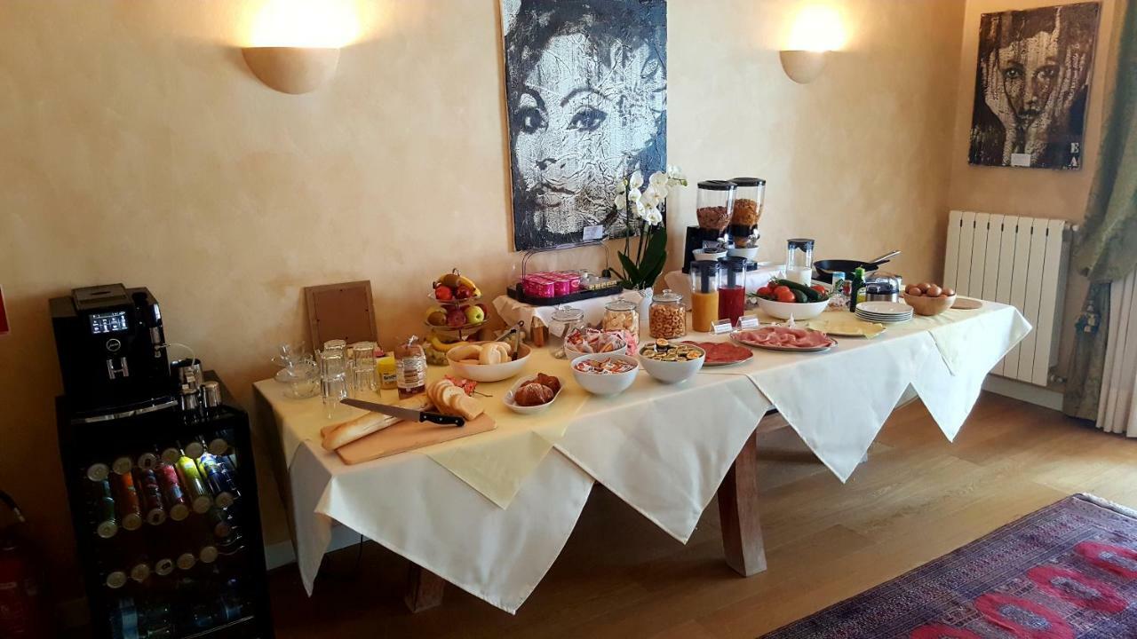 Moniga del Garda B&B Villa Fiorini מראה חיצוני תמונה
